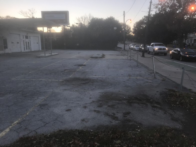 More Photos Of 669 Pryor St, Atlanta General Retail For Sale