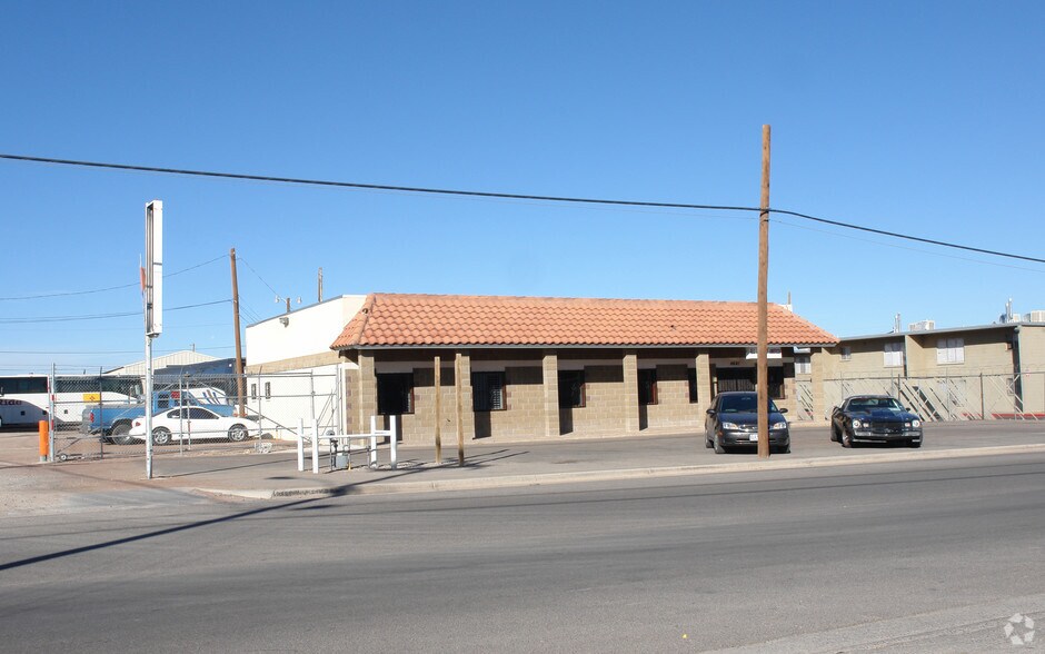 More Photos Of 4601 Titanic Ave, El Paso Office For Sale