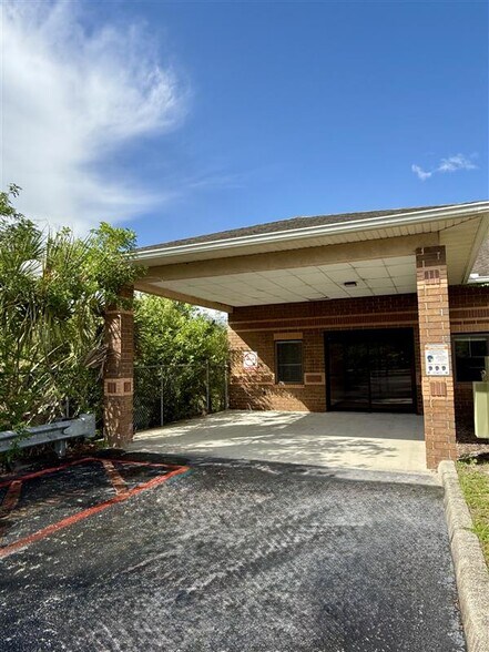 More Photos Of 9912 Little Rd, New Port Richey Medical For Lease