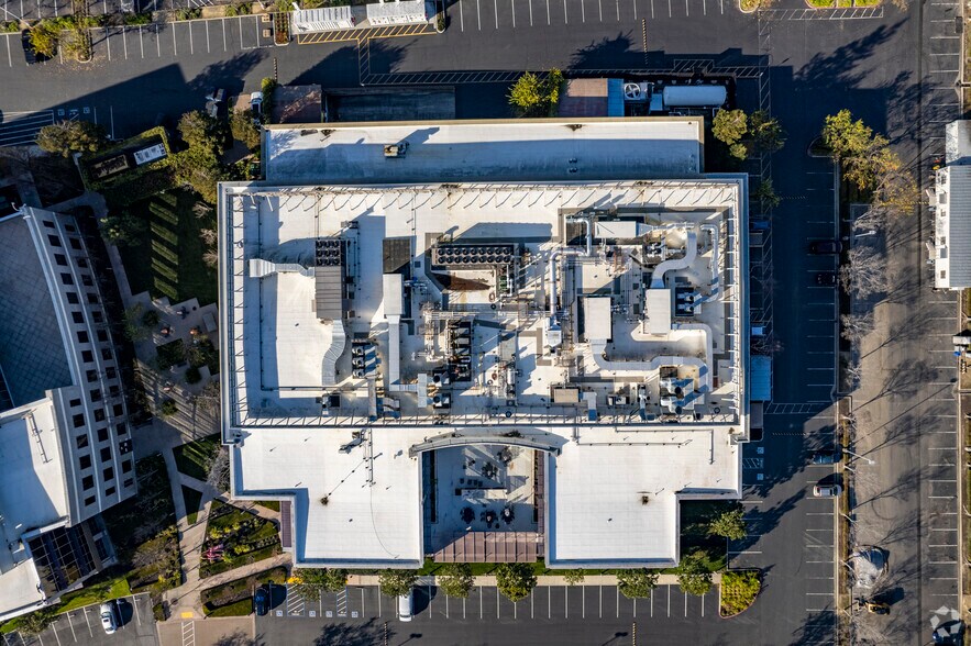 More Photos Of 6801 Kaiser Dr, Fremont Research And Development For Lease