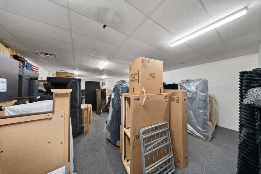 More Photos Of 1812 S Business 54, Eldon Bank For Sale