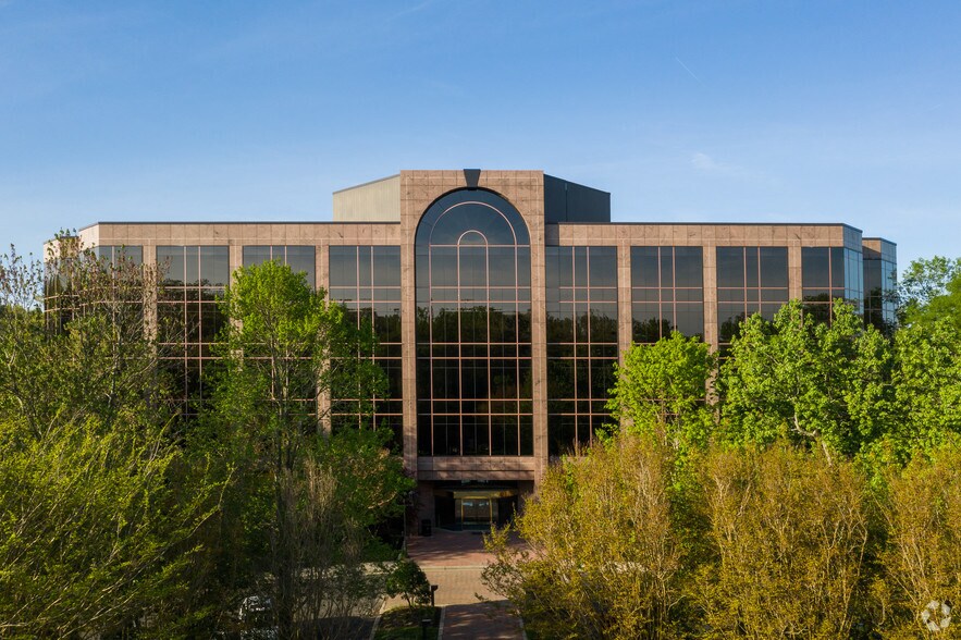 More Photos Of 9030 Stony Point, Richmond Office For Lease