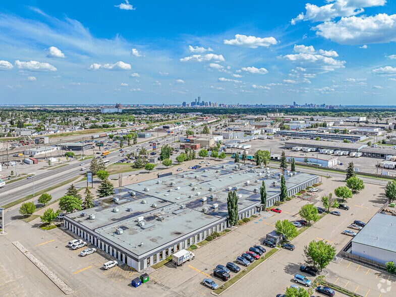 More Photos Of 13140 St Albert Trl NW, Edmonton Office For Lease