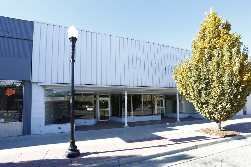 More Photos Of 321 Main St, Fort Morgan Storefront For Sale