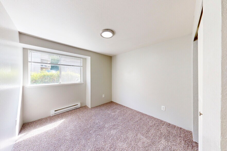 More Photos Of 9896 Enterprise Ln NW, Silverdale Apartments For Sale