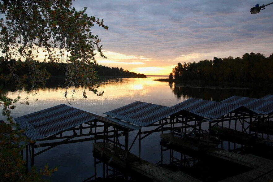 More Photos Of 952 River Dr NW, Bena Hotel For Sale