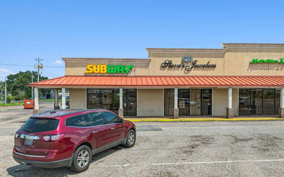More Photos Of 206 E Reelfoot Ave, Union City General Retail For Sale
