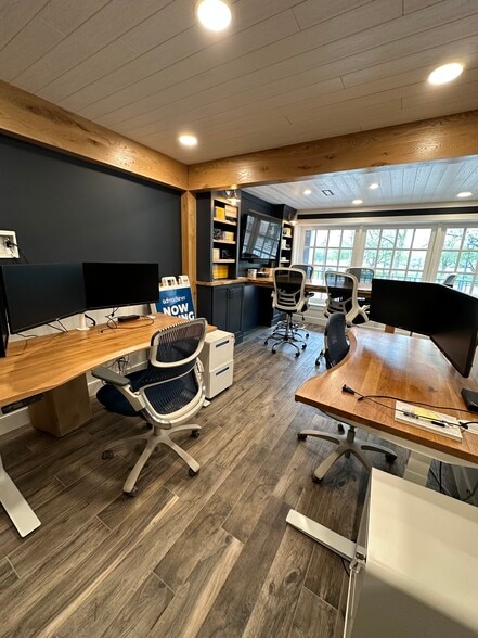 More Photos Of 1 Merrimac St, Newburyport Apartments For Sale