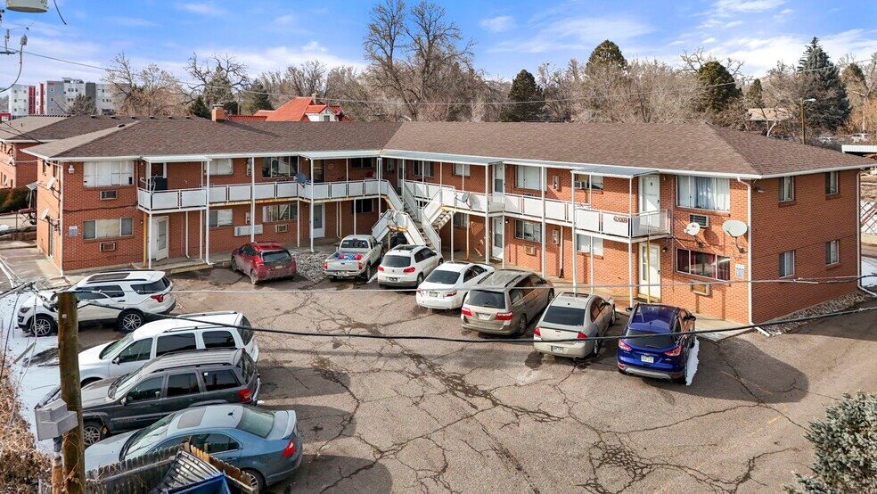 More Photos Of 1600-1604 Garland St, Lakewood Apartments For Sale