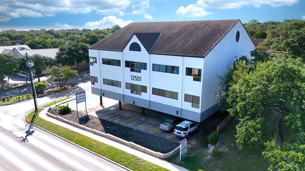 Primary Photo Of 12501 Judson Rd, San Antonio Medical For Sale