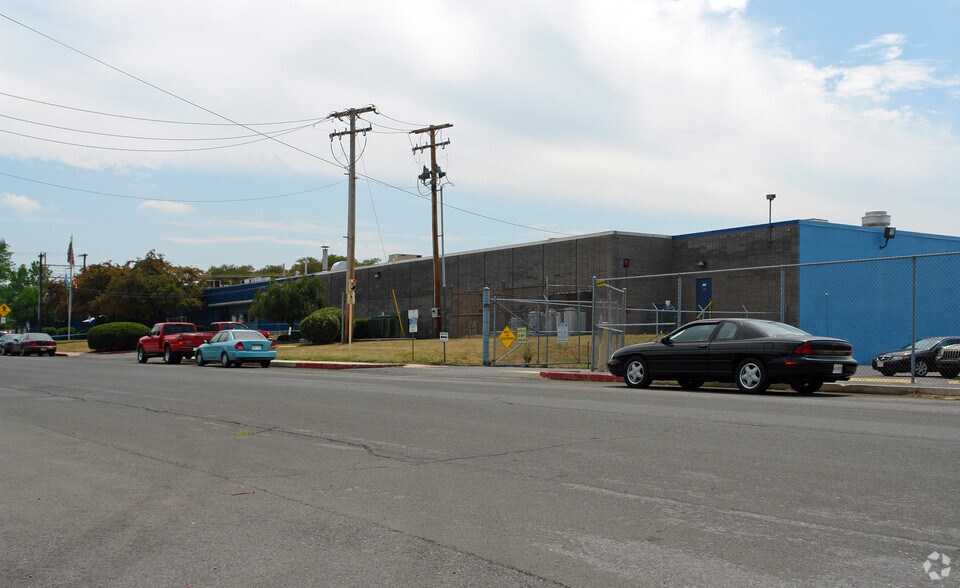 More Photos Of 857 Willow Cir, Hagerstown Distribution For Sale