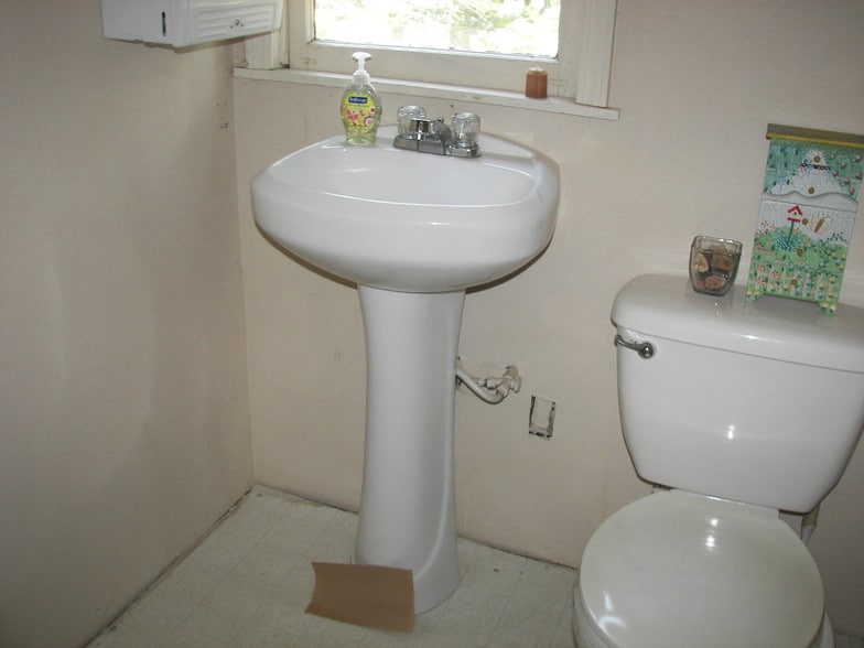 More Photos Of 23382 Crest Forest Dr, Crestline Freestanding For Sale