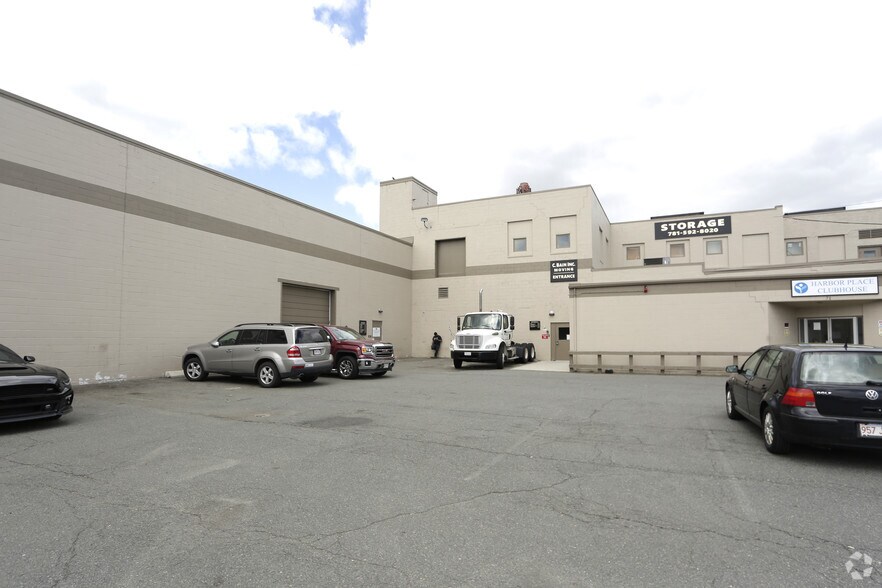 More Photos Of 71 Linden St, Lynn Warehouse For Lease