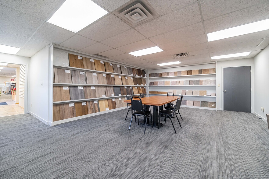 More Photos Of 3657 Trabue Rd, Columbus Warehouse For Sale