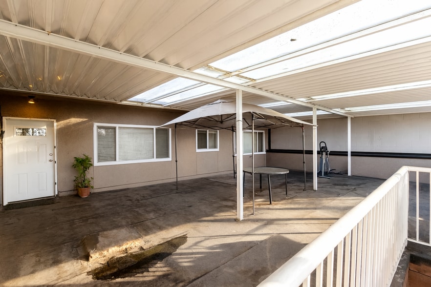 More Photos Of 6653 Main St, Vancouver Apartments For Sale