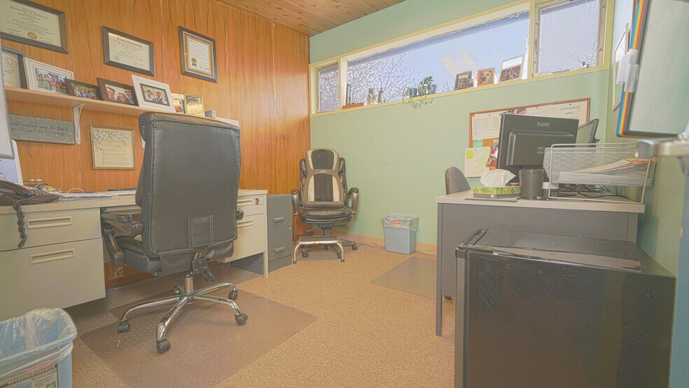 More Photos Of 555 Meeker St, Delta Medical For Lease