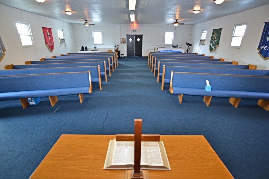 More Photos Of 1248 Mt Vernon Ave, Columbus Religious Facility For Lease