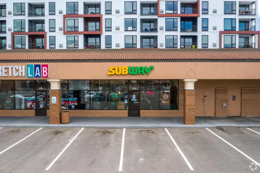 More Photos Of 3232-3254 W Lake St, Minneapolis Unknown For Lease