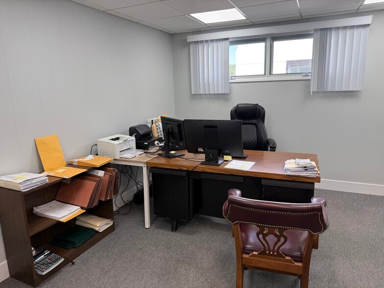 More Photos Of 34 Scotch Rd, Ewing Medical For Sale