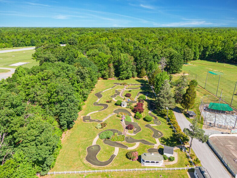 More Photos Of 5075 Crain Hwy, La Plata Golf Course Driving Range For Sale
