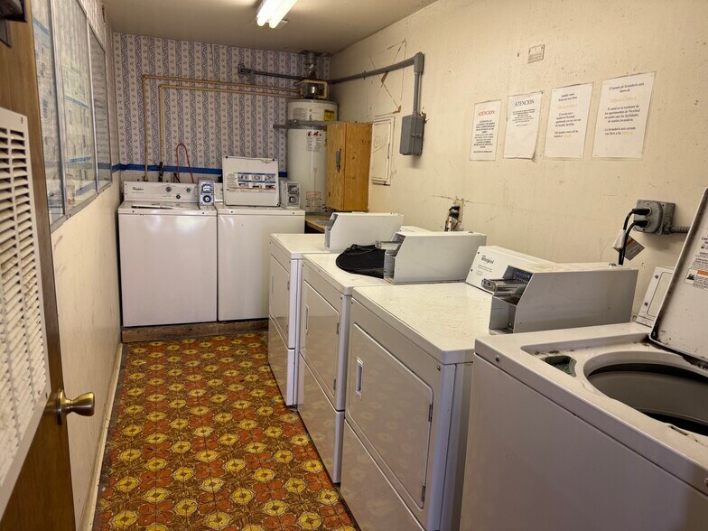 More Photos Of 1046 NE 17th Ave, Hillsboro Apartments For Sale