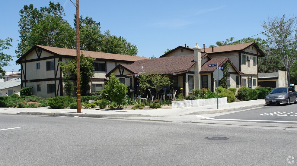 More Photos Of 24802 Walnut St, Newhall Apartments For Sale