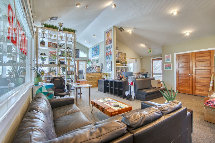 More Photos Of 7101 LaVista, Niwot Medical For Sale