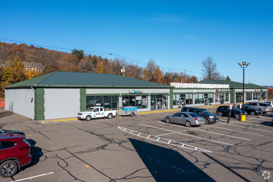 More Photos Of 3951 Vestal Pky E, Vestal Township Unknown For Lease