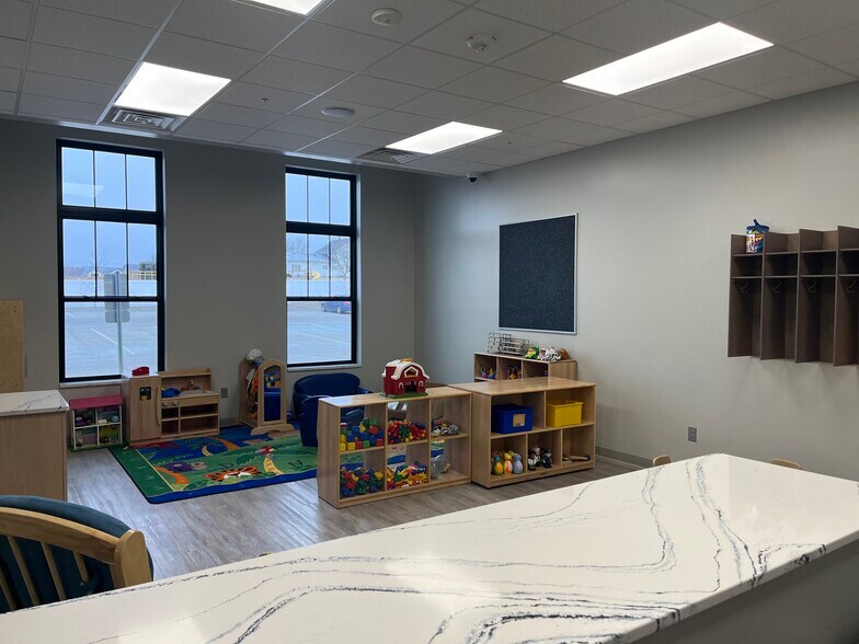 More Photos Of 1606 NW Irvinedale Dr, Ankeny Daycare Center For Lease