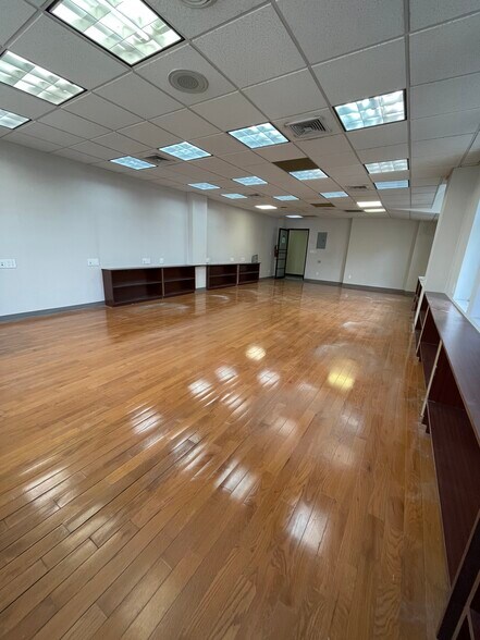 More Photos Of 109 Lafayette St, New York Loft Creative Space For Lease