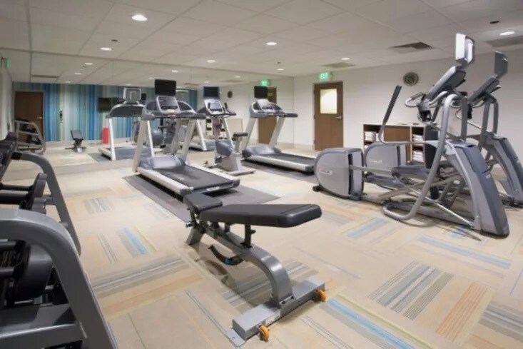 More Photos Of 2776 Destination Pky, Orlando Hotel For Sale