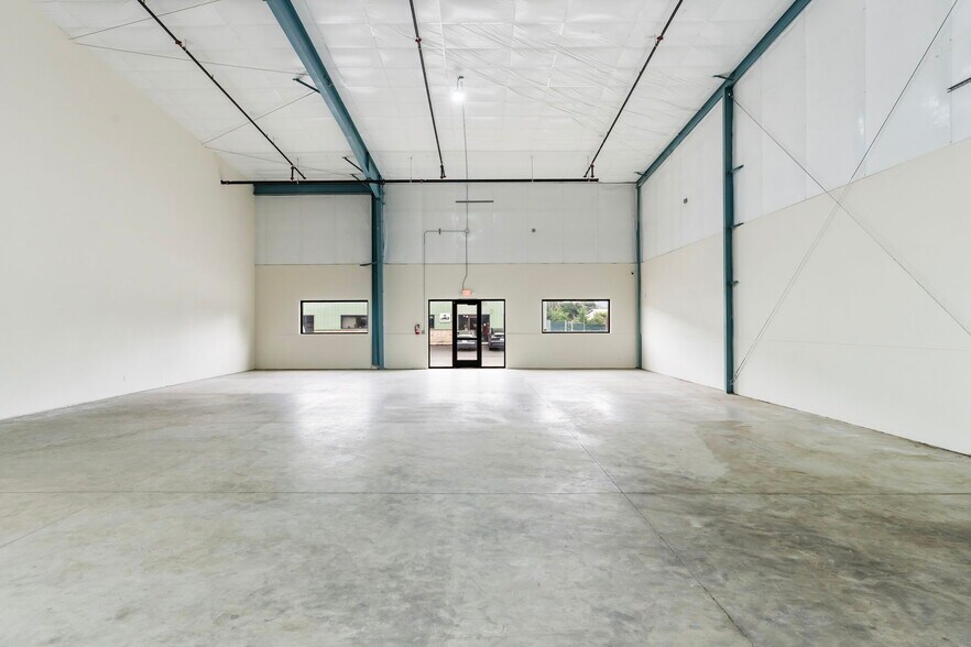 More Photos Of 421 C St, Washougal Warehouse For Sale