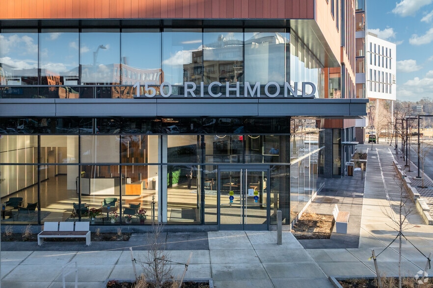 More Photos Of 150 Richmond St, Providence Medical For Lease