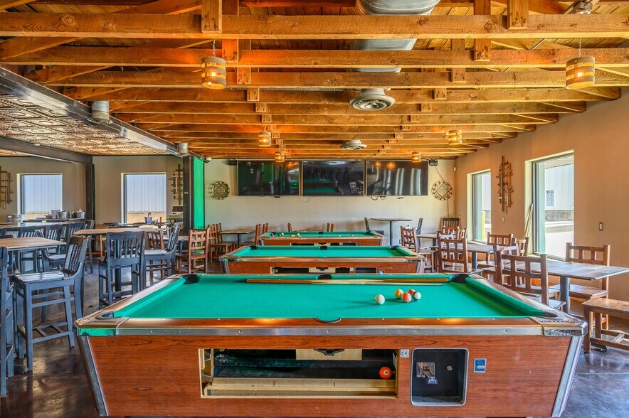 More Photos Of 1721 S Armstrong Ave, Denison Restaurant For Sale