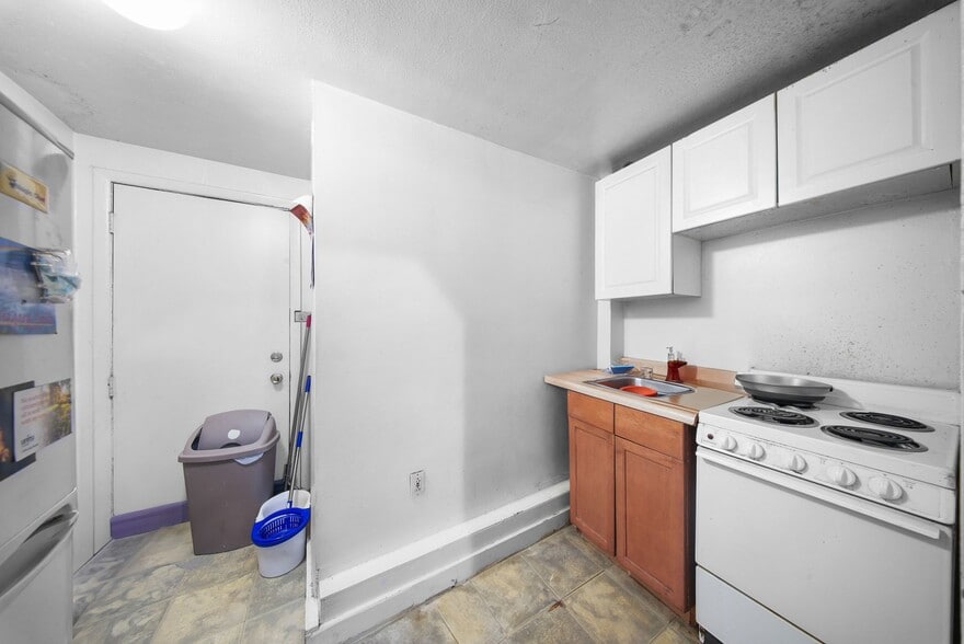 More Photos Of , Bridgeport Multifamily For Sale
