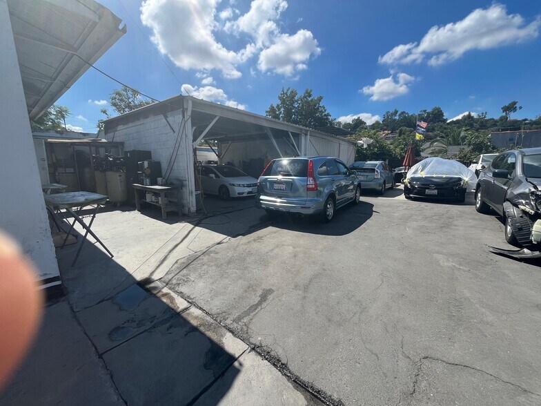 More Photos Of 7025 Figueroa St, Los Angeles Auto Repair For Lease