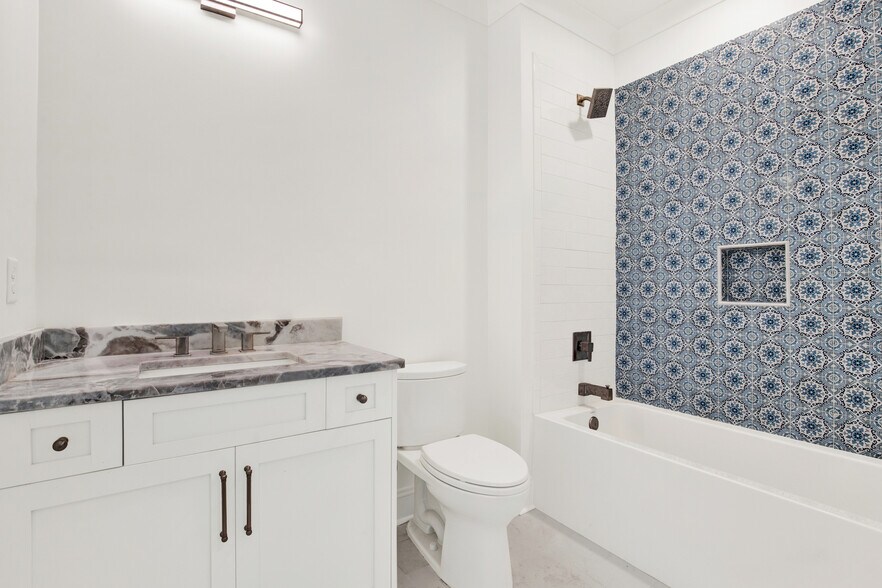 More Photos Of 104 17th st, Tybee Island Apartments For Sale