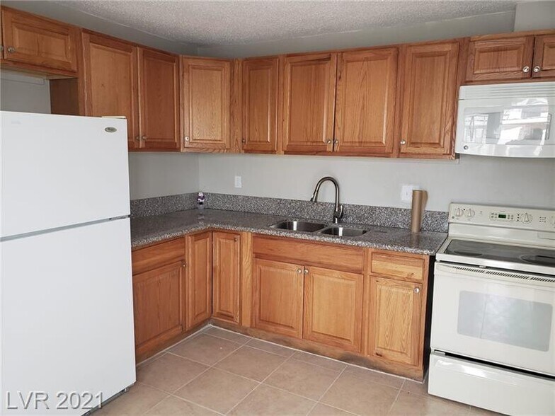 More Photos Of 2536 Carroll St, North Las Vegas Apartments For Sale