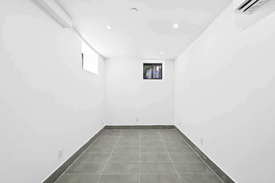 More Photos Of 1847 Harrison Ave, Bronx Apartments For Sale