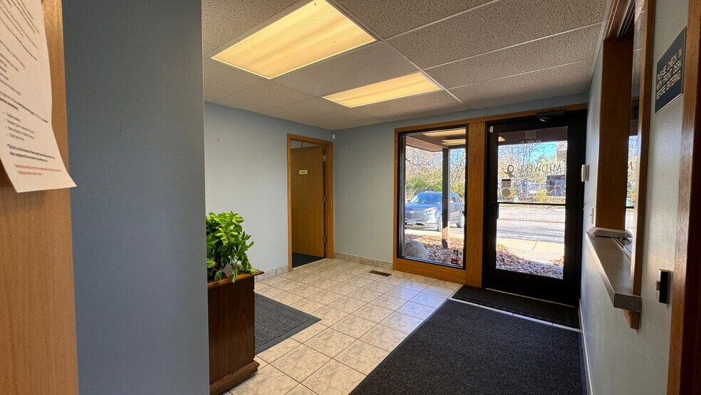 More Photos Of 2323 Gull Rd, Kalamazoo Medical For Lease