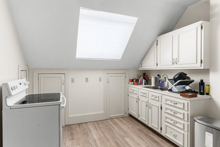 More Photos Of 1358 Smith St, North Providence Apartments For Sale