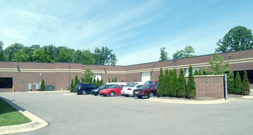 More Photos Of 28550 Cabot Dr, Novi Light Manufacturing For Lease