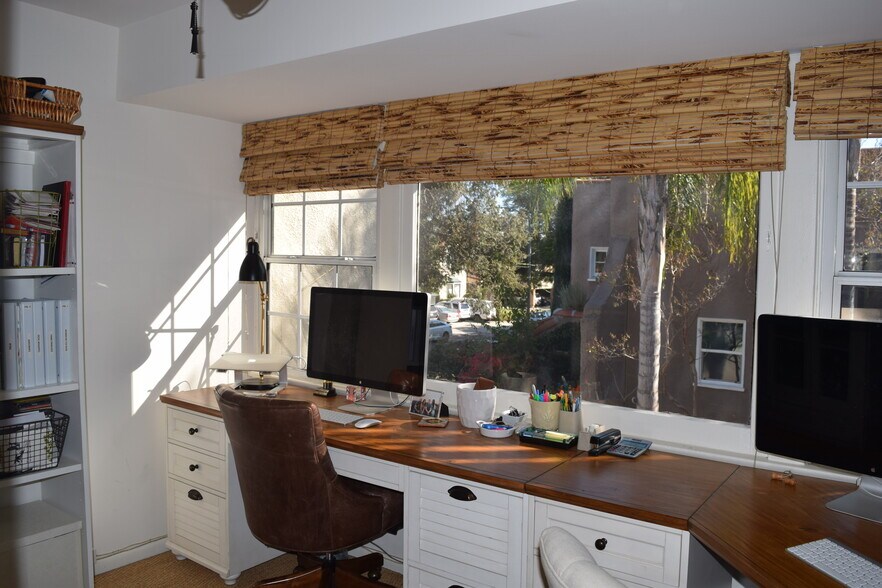 More Photos Of 751 N Hayworth Ave, Los Angeles Apartments For Sale