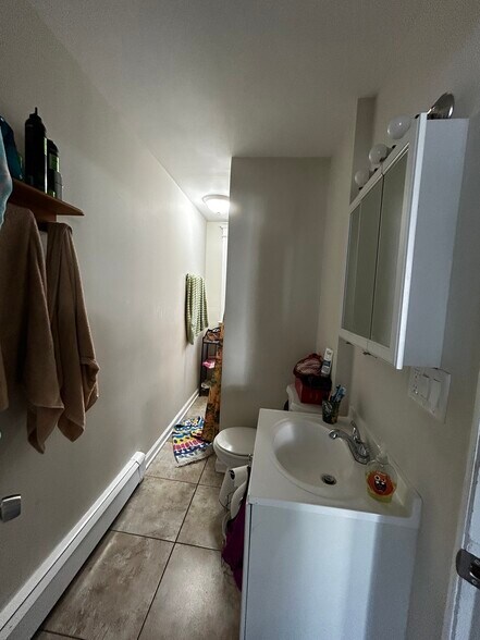 More Photos Of 34 Plaza Ave, Waterbury Apartments For Sale