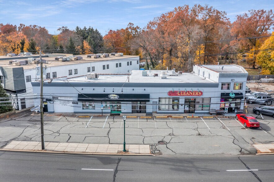 More Photos Of 142 S Livingston Ave, Livingston Unknown For Lease