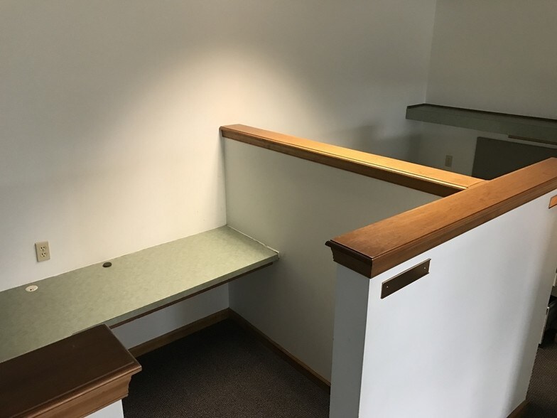 More Photos Of 2970 Corporate Ct, Orefield Medical For Lease