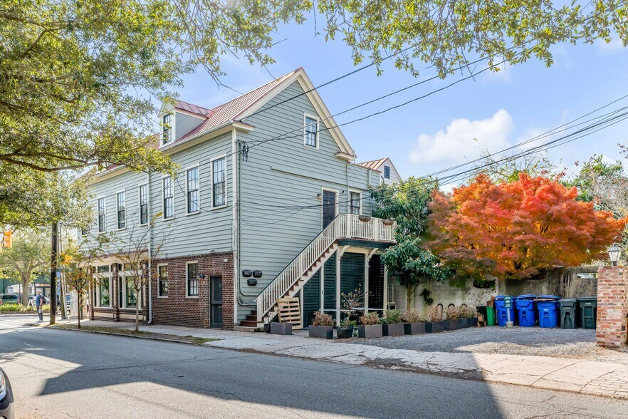 More Photos Of 132 Spring St, Charleston Storefront Retail Residential For Sale
