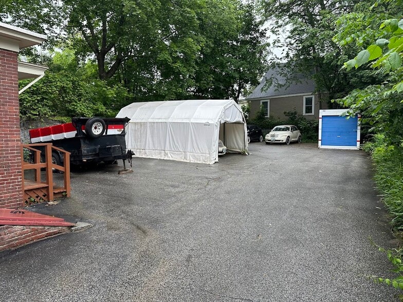 More Photos Of 8 Court St, Concord Office For Sale