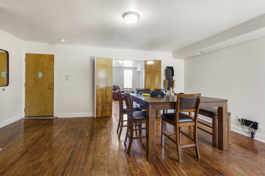 More Photos Of 4014 Market St, Philadelphia Storefront Retail Residential For Sale