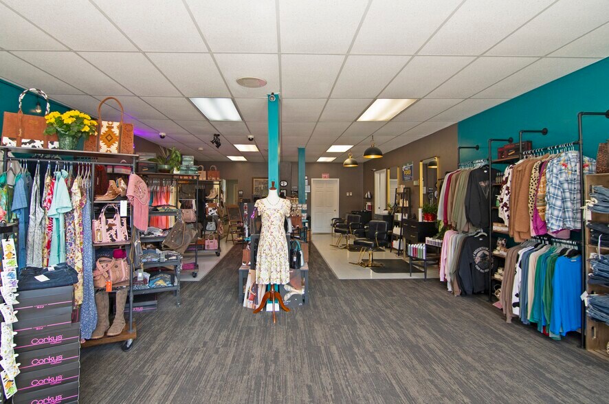 More Photos Of 439 Main Street, Rainelle Storefront Retail Residential For Sale